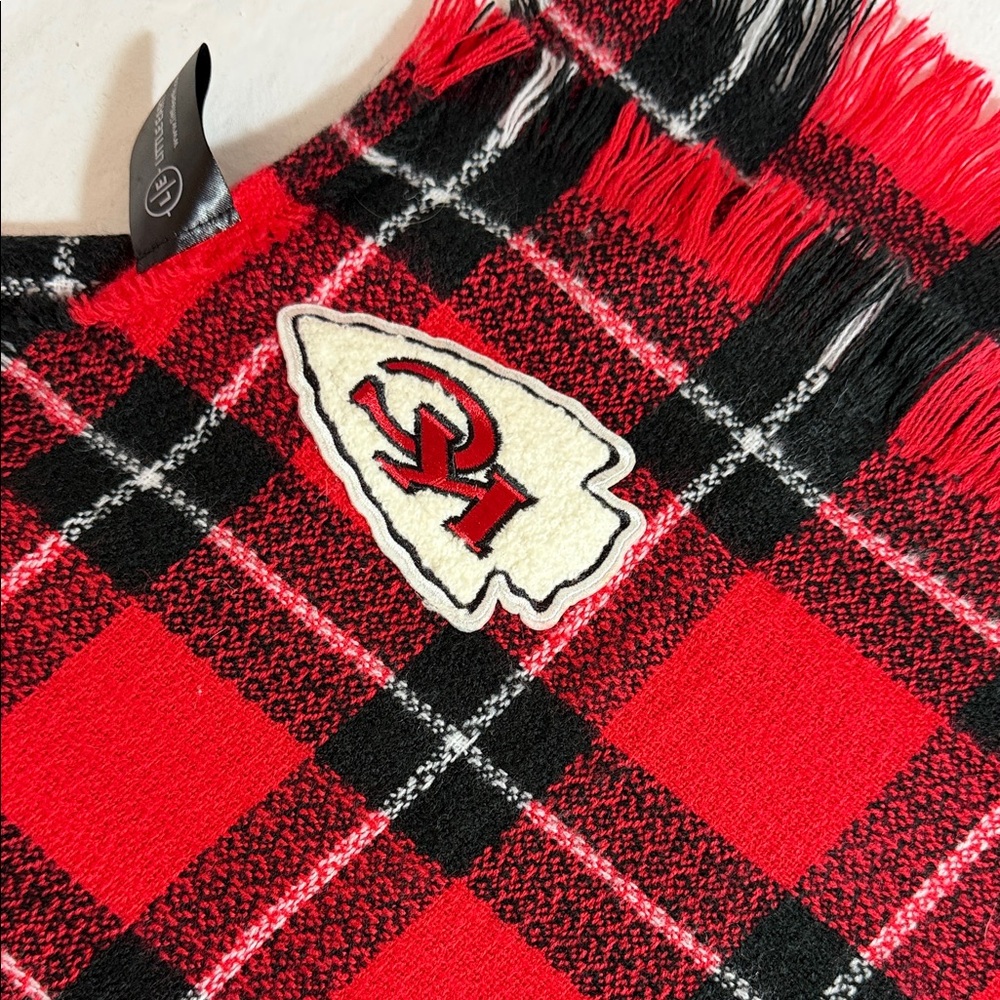 LITTLE EARTH Kansas City Chiefs Plaid Blanket Scarf Red and Black . - Picture 7 of 7
